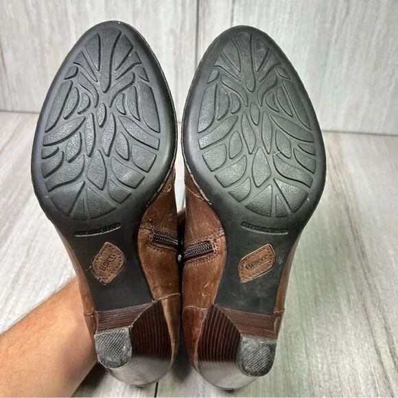 Born Heeled Ankle Boots Booties Side Zip Brown Leather Wingtip Women’s Size 6.5 - Picture 8 of 10